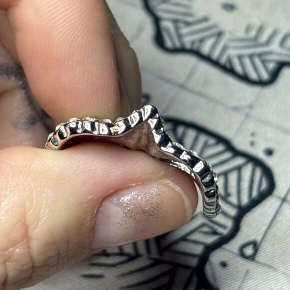 Green And Cream Color Venetian Mask Necklace Pendant With Rhinestones - Picture 5 of 6